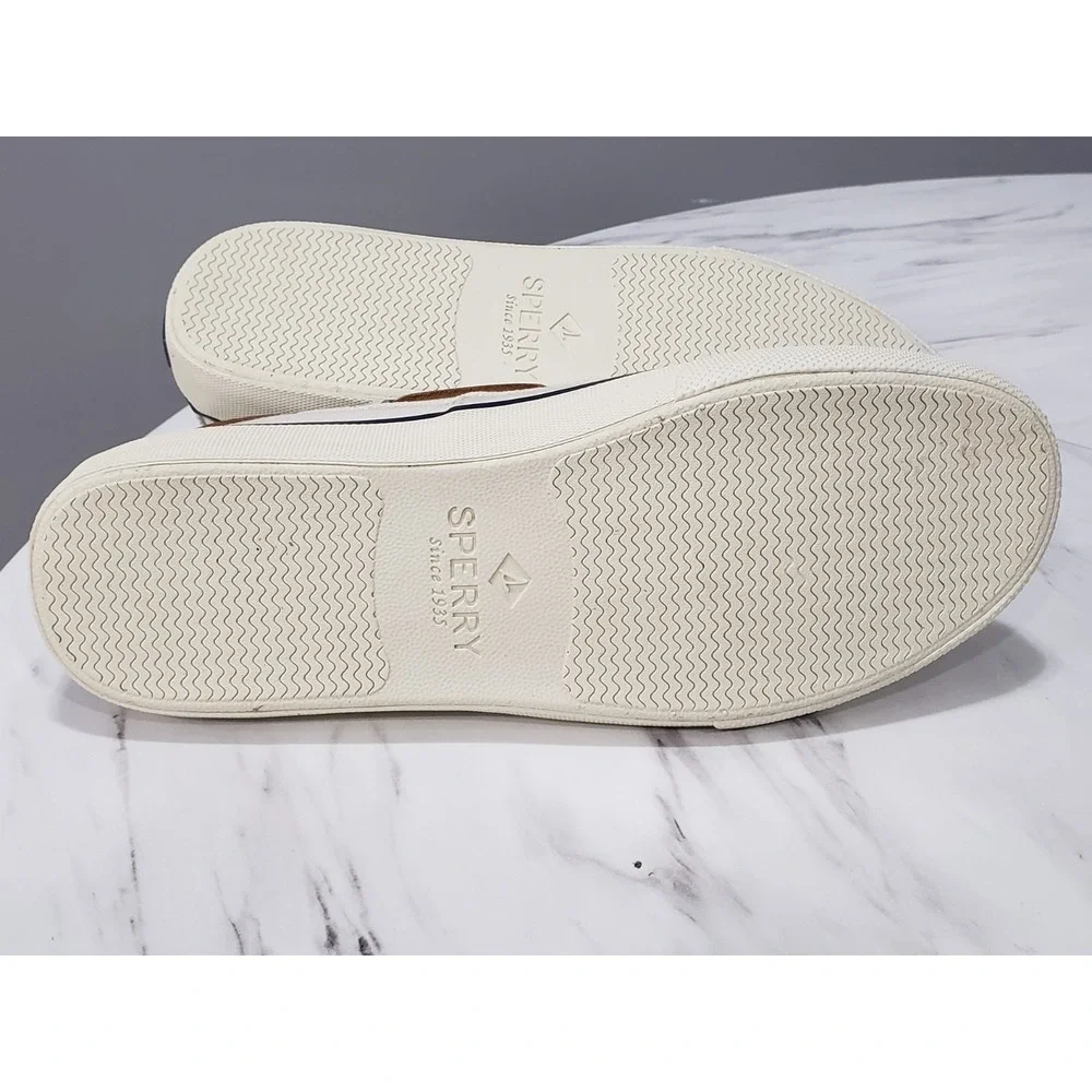 NEW NO BOX SIZE 9 WIDE Sperry Mens Bahama II Distressed Boat Shoe Off White